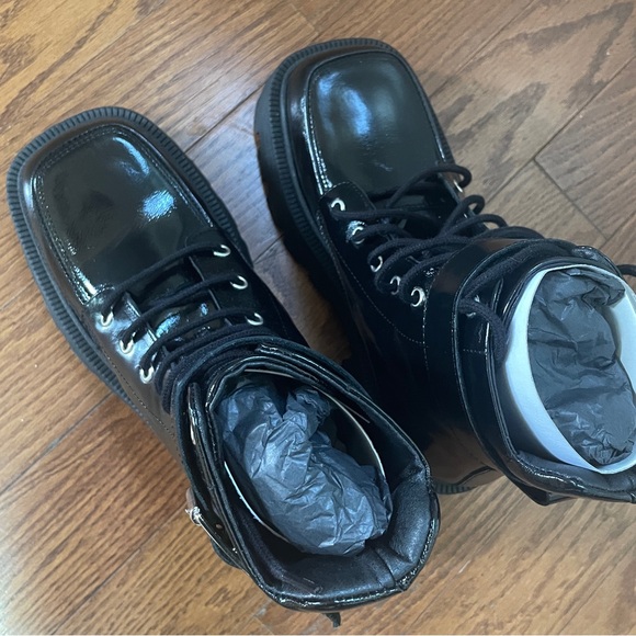 UO exclusive Cooperative Tania buckled boot - Picture 10 of 10